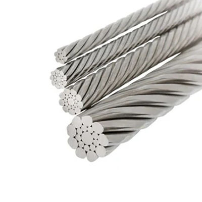 Un buon prezzo. 8X19W Iwrc Galvanizzato di cotone di base Stringhi di fibra di base di zinco bianco filo di acciaio a molla per la costruzione di edifici in linea
